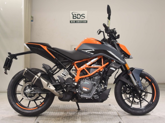 KTM 390 DUKE 2025