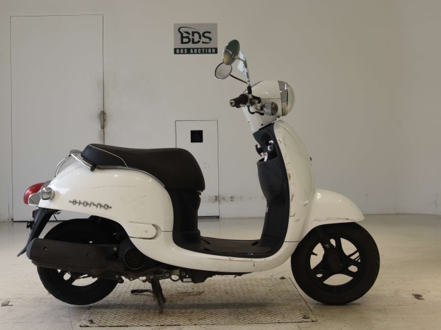 Honda GIORNO 2011