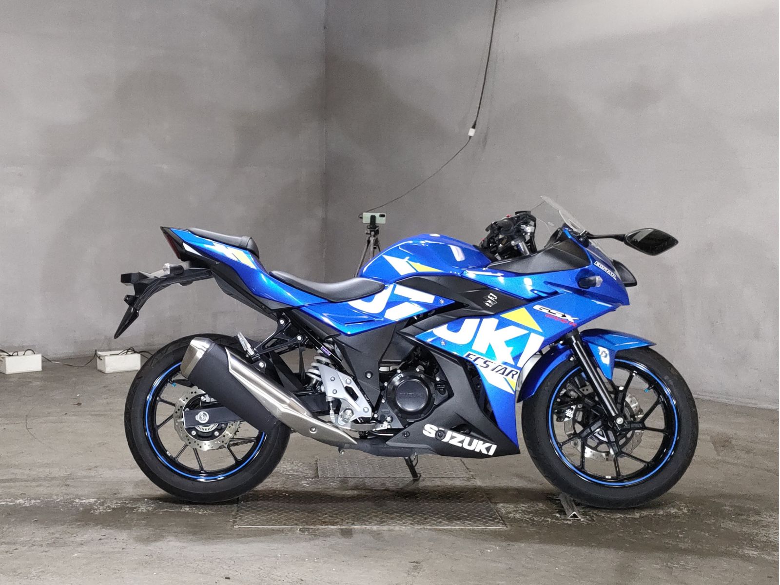 Suzuki GSX250R