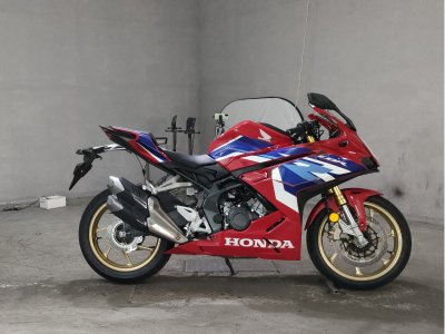 Honda CBR250RR 2023