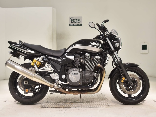 Yamaha XJR1300 2011
