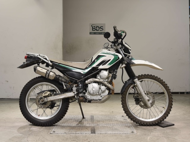 Yamaha SEROW XT250