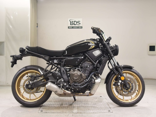 Yamaha XSR700 2022