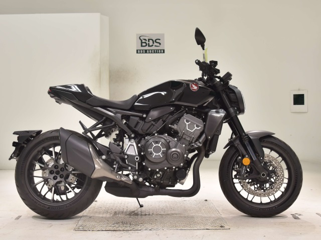 Honda CB1000R 2023