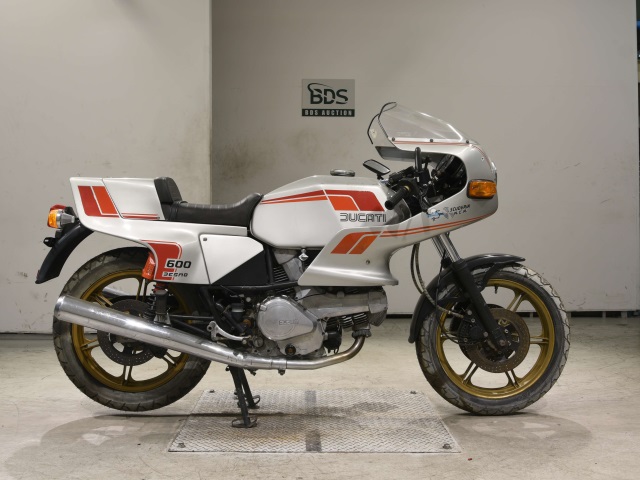 Ducati 600SL DESMO PANTAH 1983