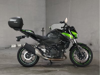 Kawasaki Z400 2021