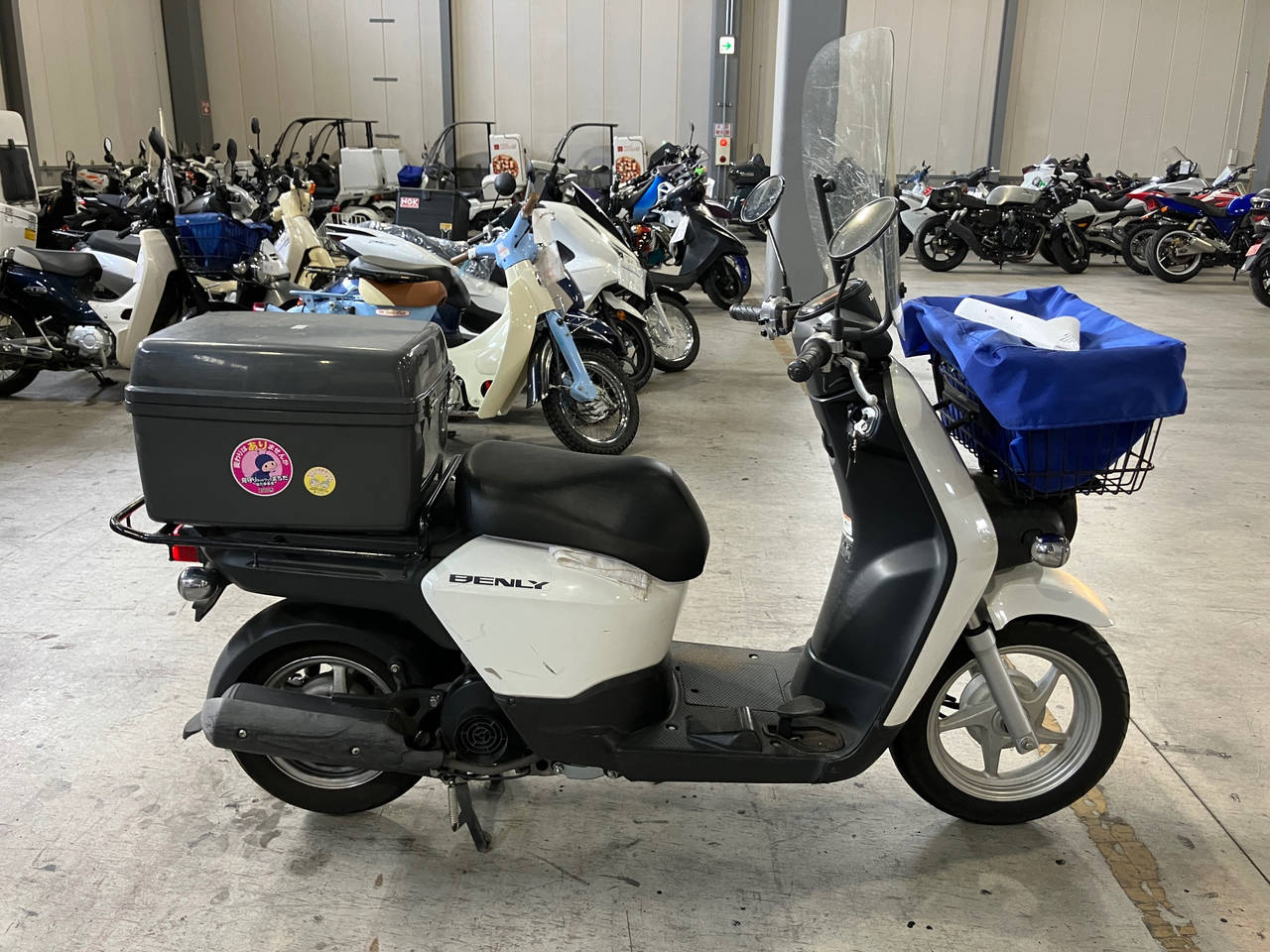 Honda BENLY PRO 2012