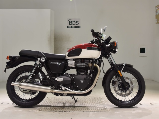 Triumph BONNEVILLE T100 2023