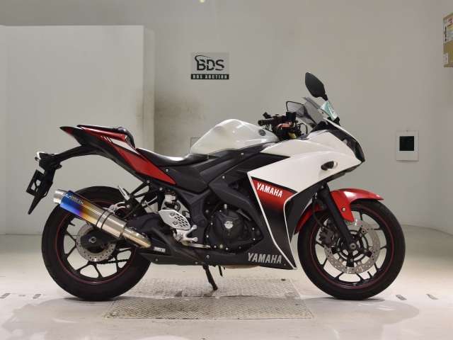 Yamaha YZF-R25 2016