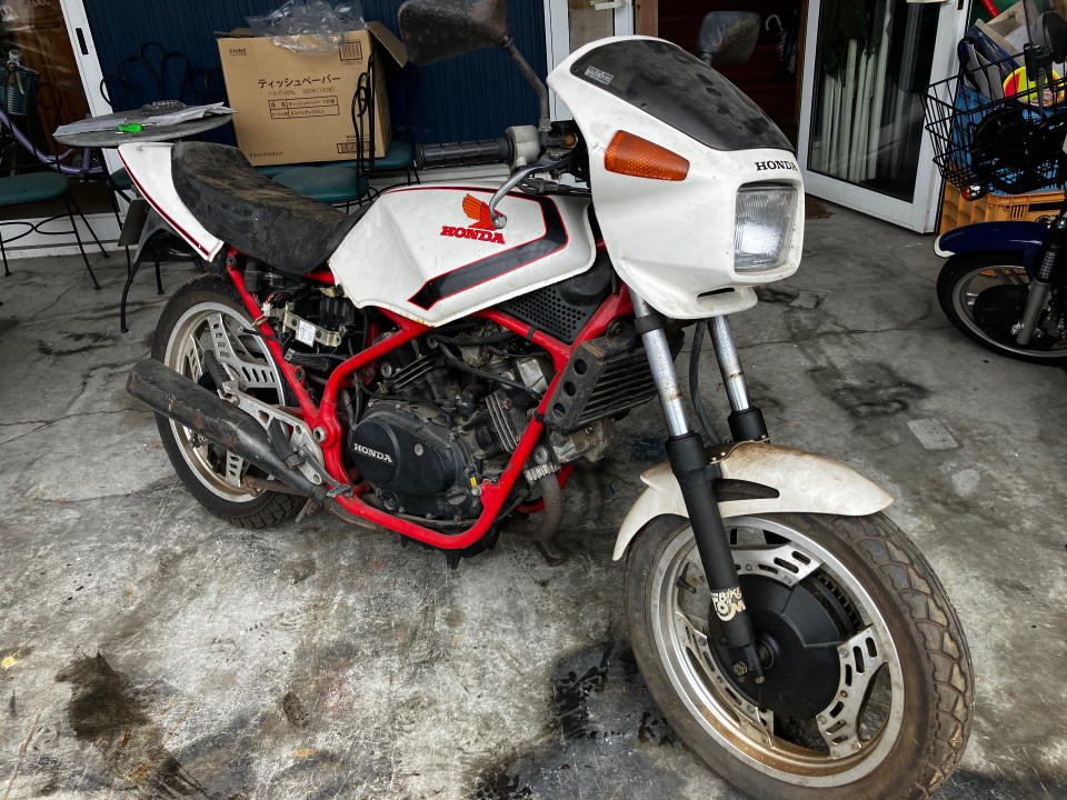 Honda VT250F XELVIS 1982