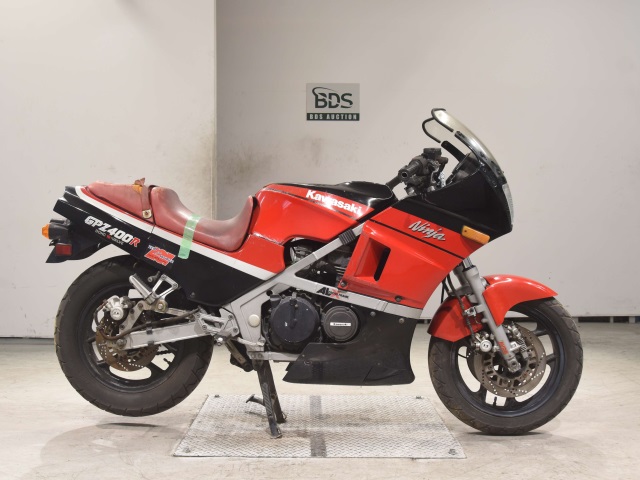 Kawasaki GPZ400R 1986
