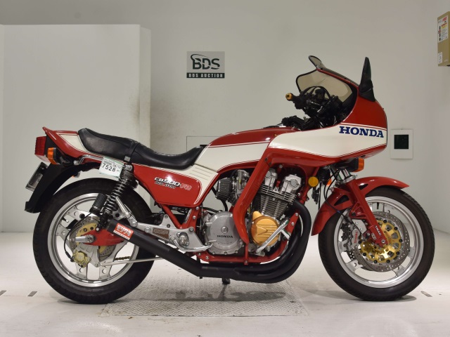 Honda CB900 BOLDOR 2018