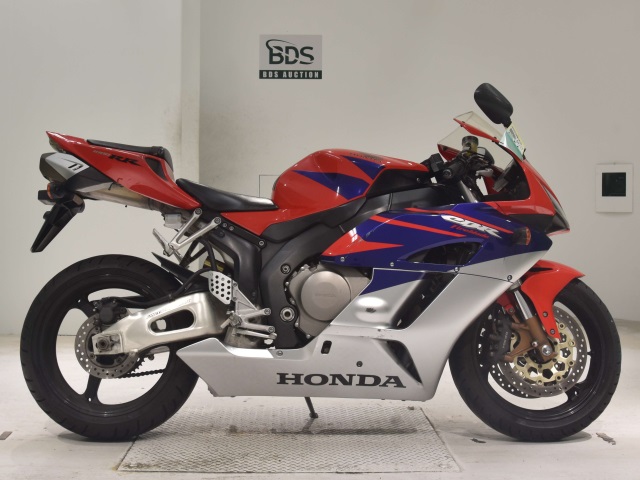 Honda CBR1000RR 2005