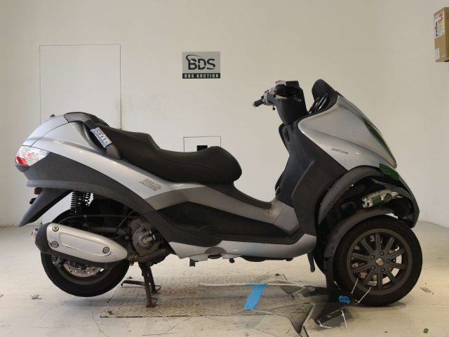 Piaggio MP3 250