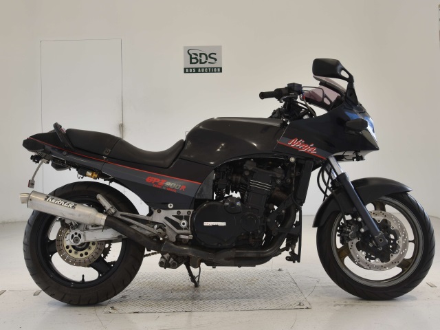 Kawasaki GPZ900R 1989