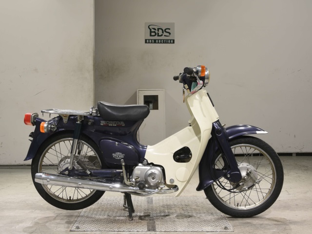 Honda C90 2001