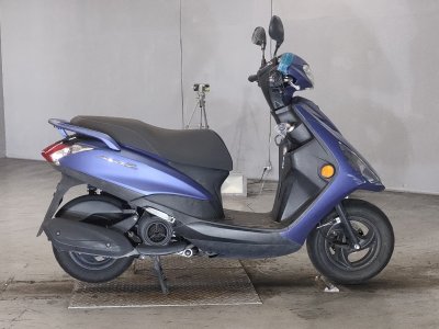 Yamaha AXIS Z