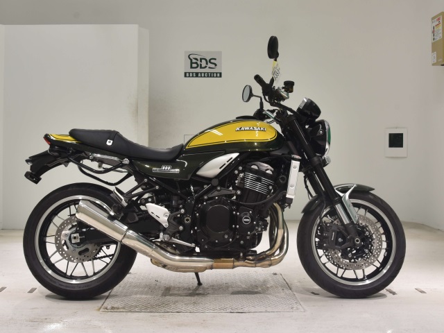 Kawasaki Z900RS 2023