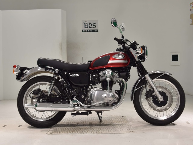 Kawasaki W800 2022