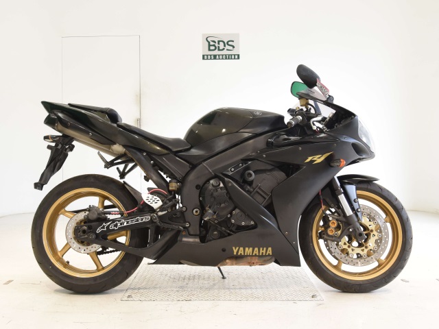 Yamaha YZF-R1