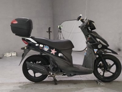 Suzuki ADDRESS V110