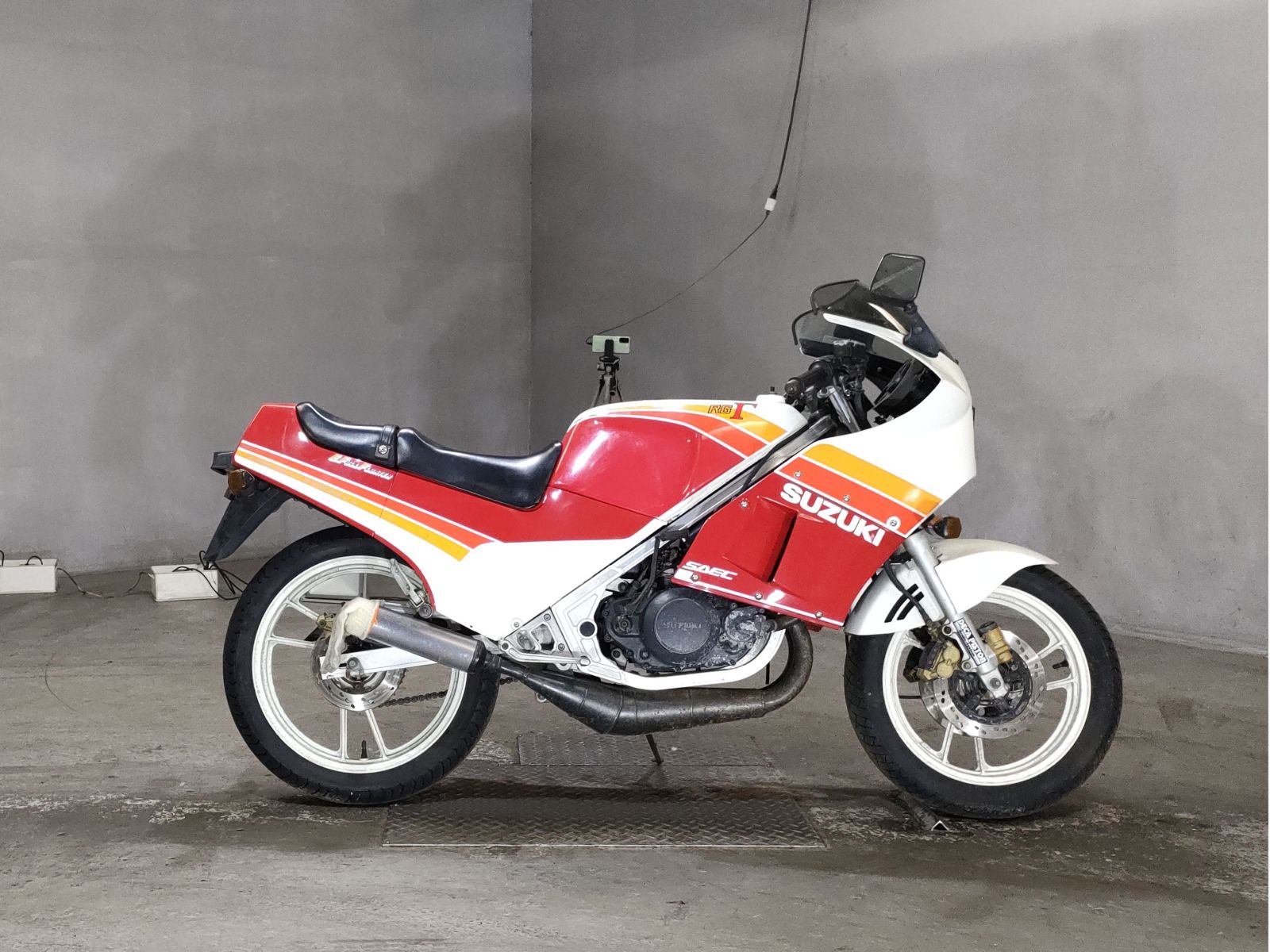 Suzuki RG250