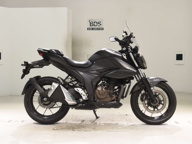 Suzuki GIXXER250