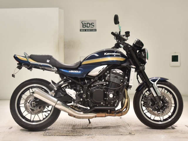 Kawasaki Z900RS 2023