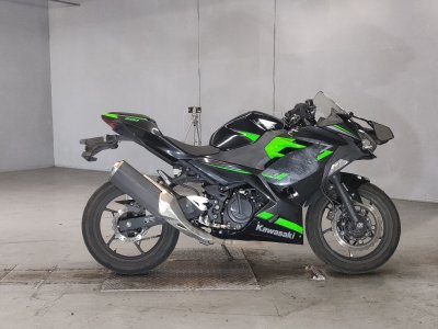 Kawasaki Z400 2019