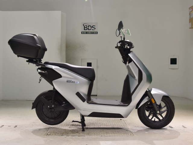 Honda EM1E: 2023