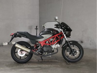 Honda VTR250 2011