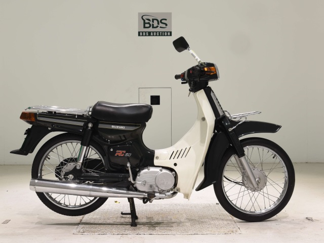 Suzuki RC50