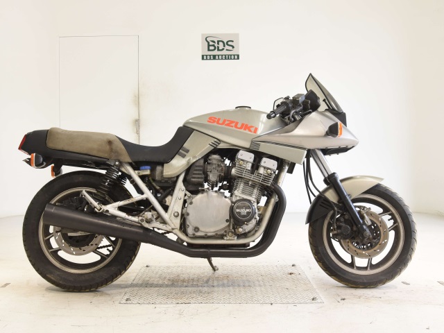Suzuki GSX750S KATANA 1983