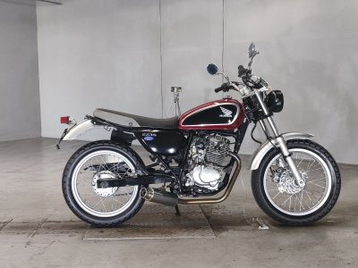 Honda CB223S 2010