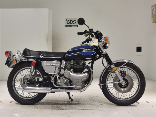 Kawasaki W3 1975