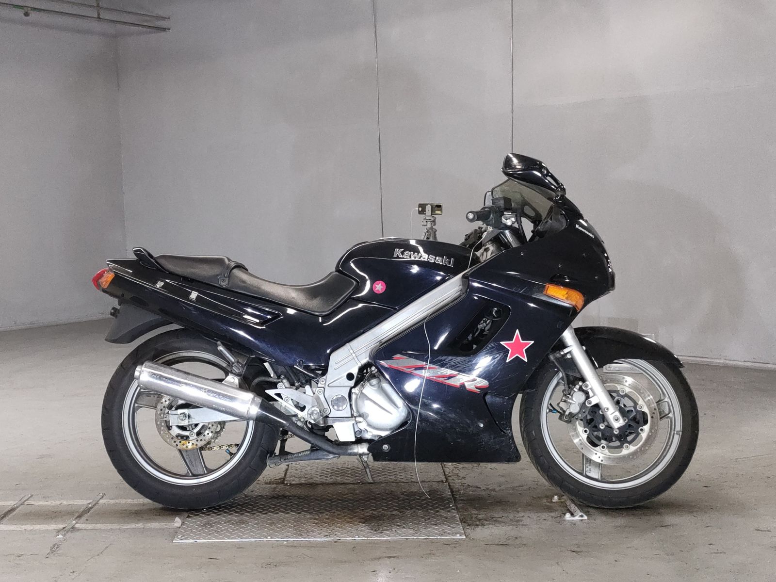 Kawasaki ZZ-R250 2002