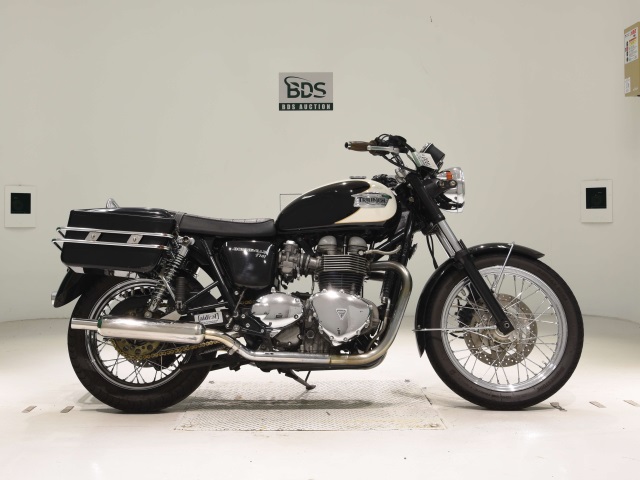 Triumph BONNEVILLE T100 2008