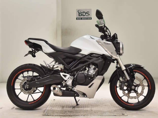 Honda CB125R 2018