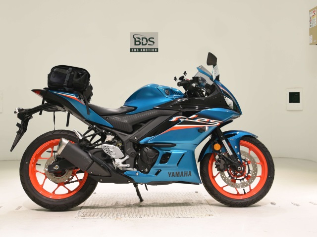 Yamaha YZF-R25 2021
