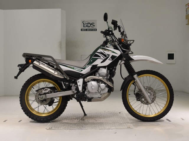 Yamaha SEROW XT250 2018