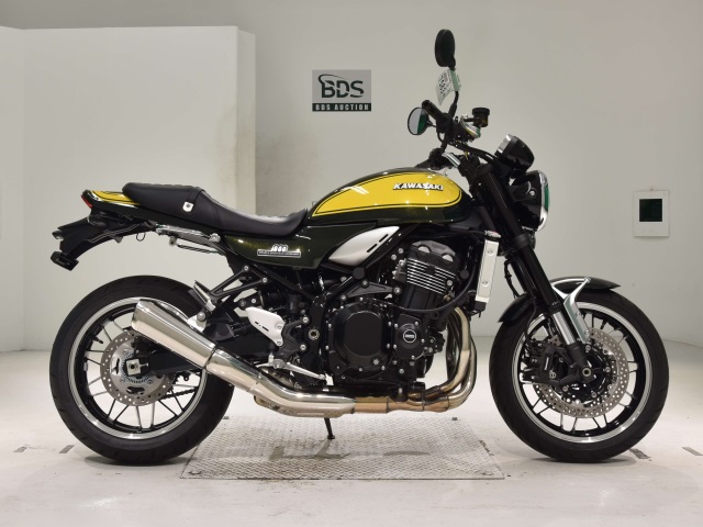 Kawasaki Z900RS 2024