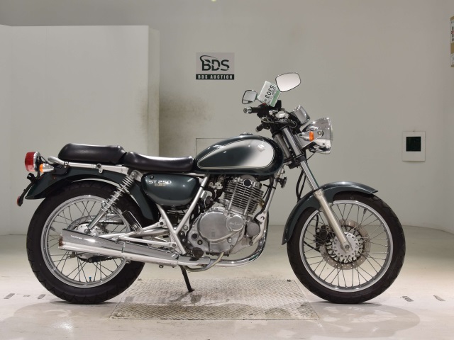 Suzuki ST250E