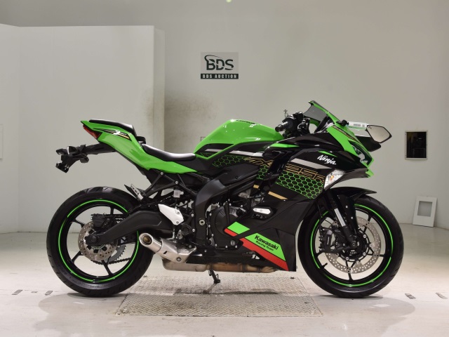 Kawasaki NINJA ZX-25R 2021