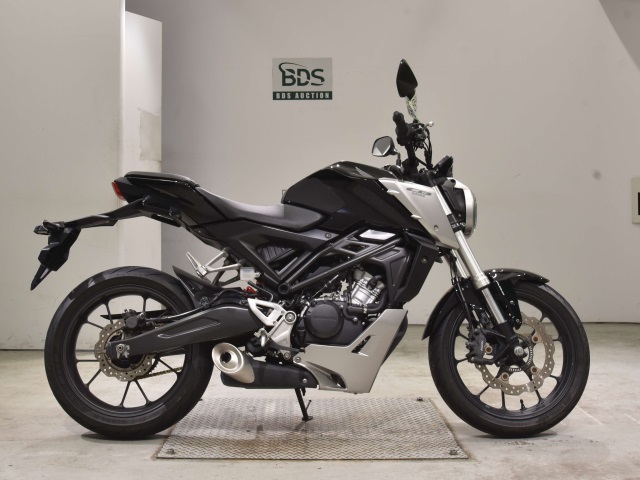 Honda CB125R 2018