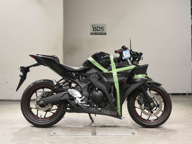Yamaha YZF-R25 2018