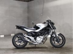 Suzuki GLADIUS SFV400 2011