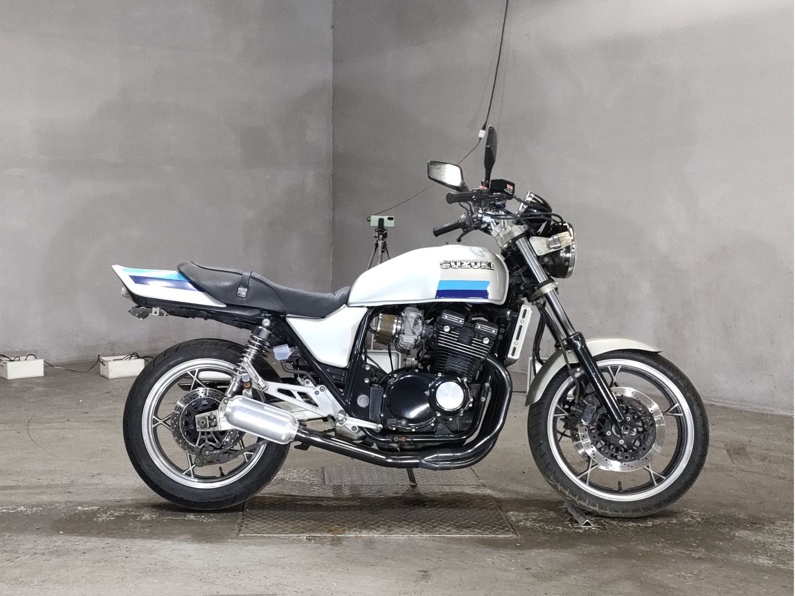 Suzuki GSX400 1998