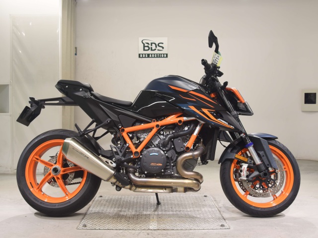 KTM 1290 SUPERDUKE R 2024