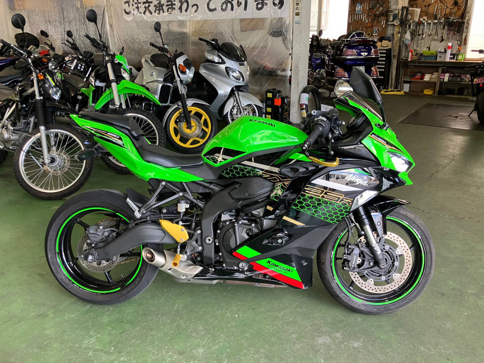Kawasaki NINJA ZX-25R 2021