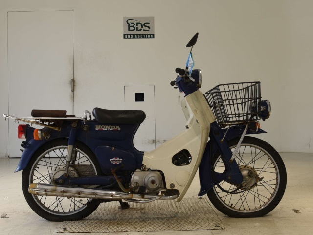Honda C50 2000